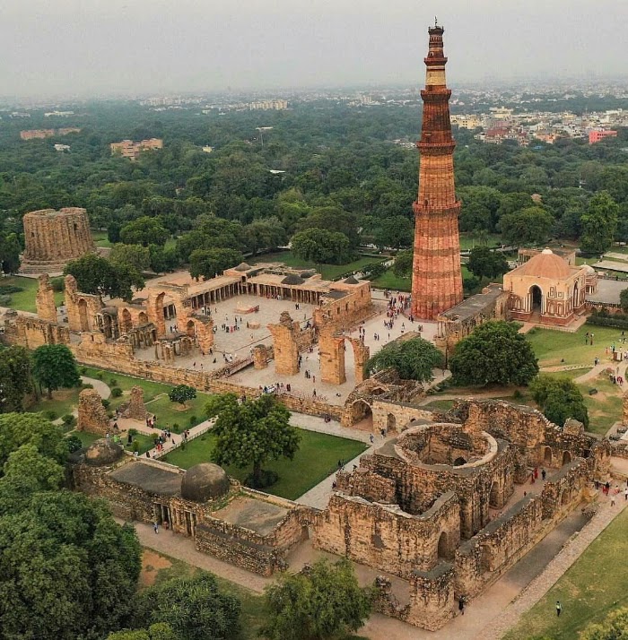 Qutub Minar Travel Guide Qutub Minar Travel Guide