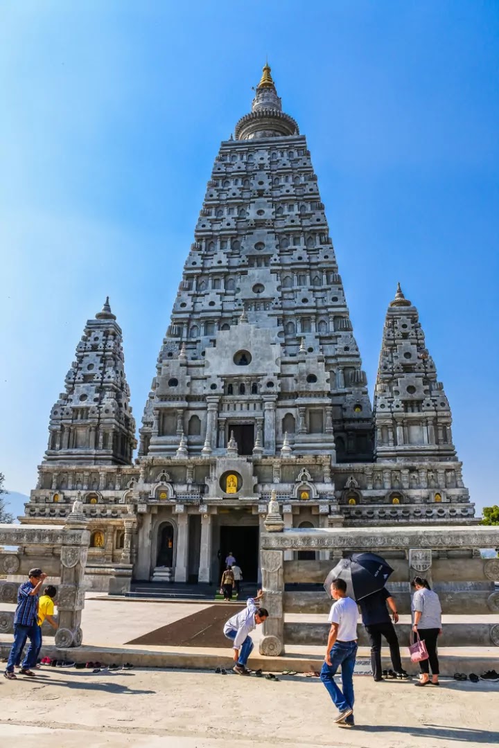 Bodh Gaya Temple - Tourist Guide Hotels and More Bodh Gaya Temple - Tourist Guide Hotels and More