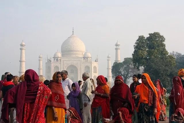 Taj Mahal Tourism - Best Places, Ticket Prices, Timing, History