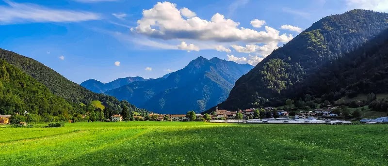 Khajjiar, Himachal Pradesh - Timing - Route - Prices - Full Guide Khajjiar, Himachal Pradesh - Timing - Route - Prices - Full Guide